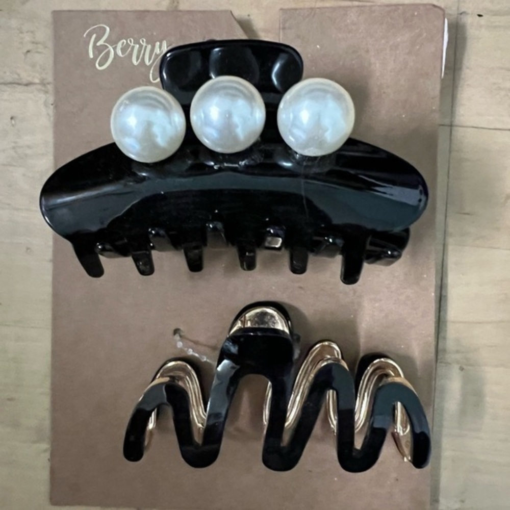 Black and Gold Hair Claw Clips
